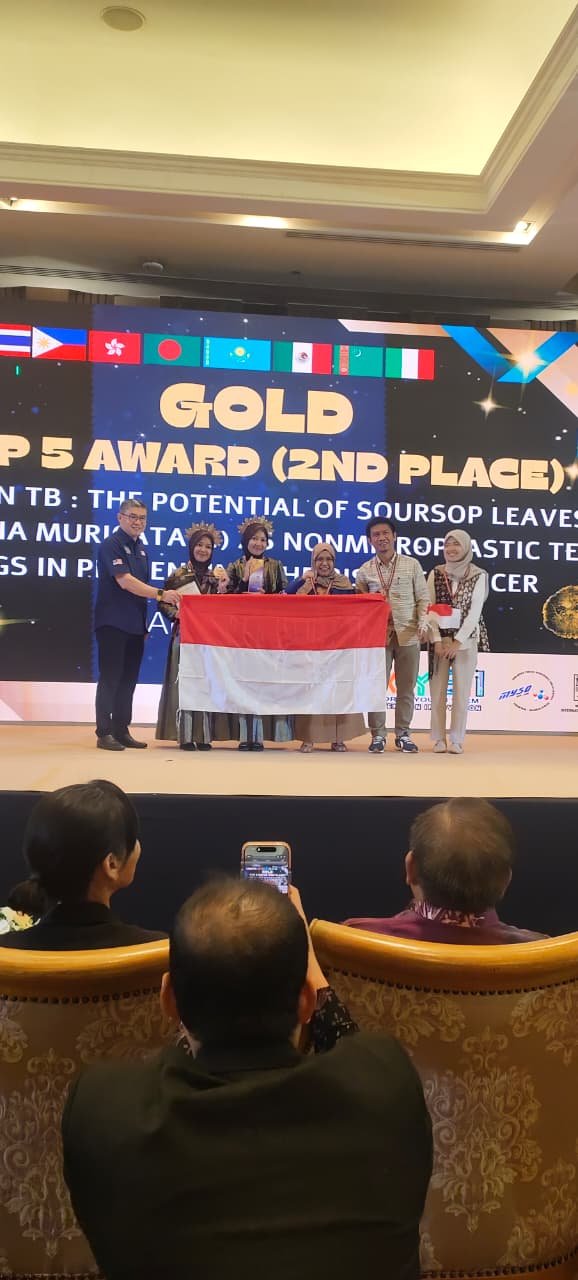 SMAN 1 Bantaeng Persembahkan Medali Emas dan Penghargaan Khusus di Ajang Internasional World Youth STEM Invention & Innovation 2026 di Bangkok